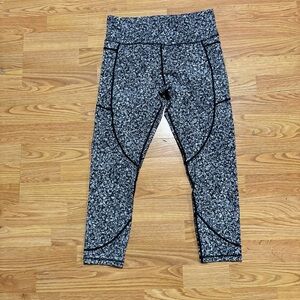 Zyia women’s Black and Gray Leggings size 12